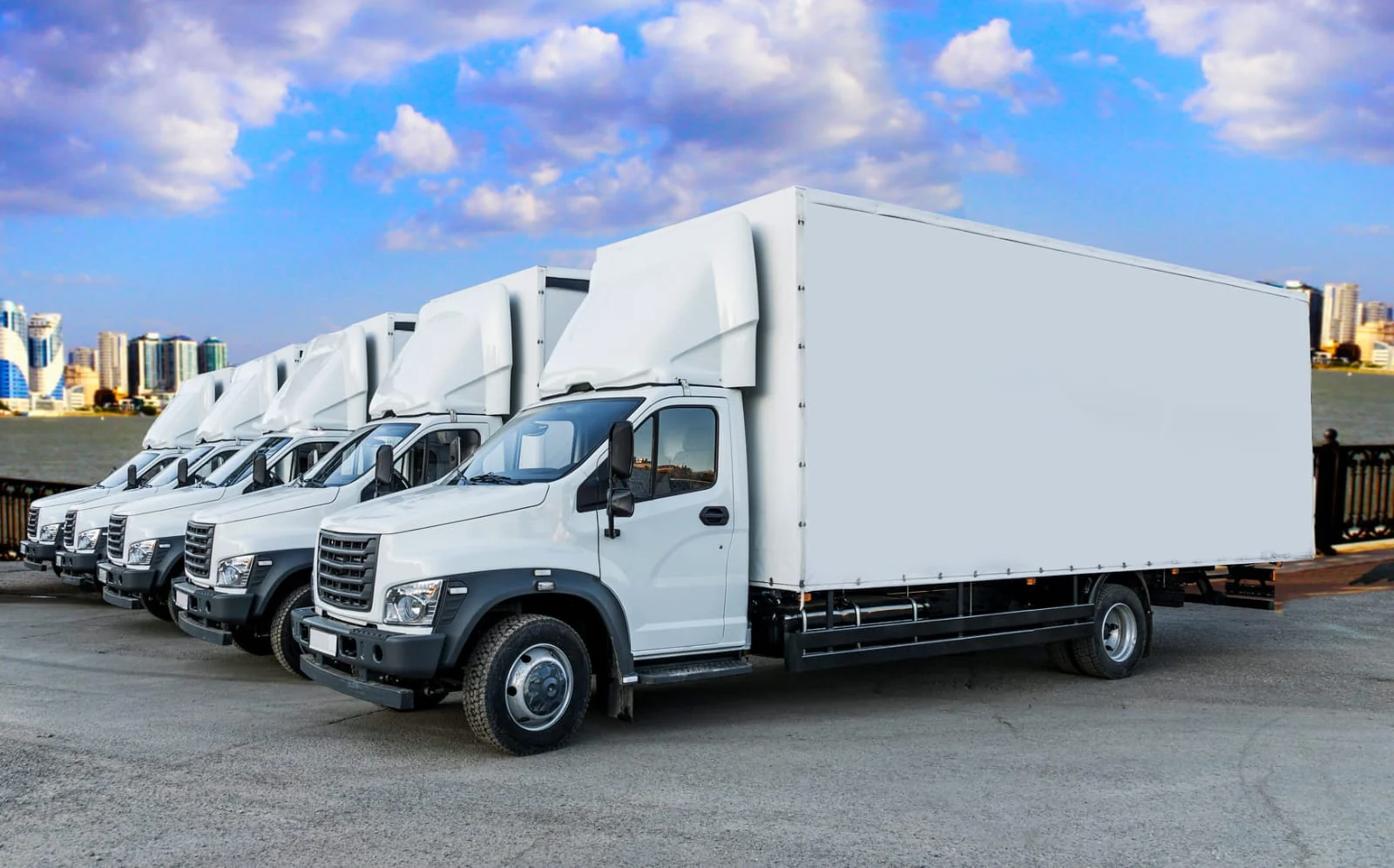 Commercial box truck transporting freight with NorthLink Worldwide dispatch support